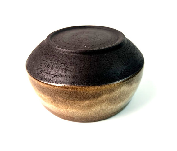 Zestaw Matcha Tea Set z czarnej gliny z ceramicznymi akcesoriami handmade w pudełku na prezent