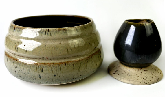 Zestaw Matcha Tea Set "Miód kremowany" z ceramicznymi akcesoriami handmade w pudełku na prezent