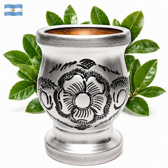 Argentyńskie Matero do parzenia Yerba Mate Algarrobo Aldea zdobione kwiatem