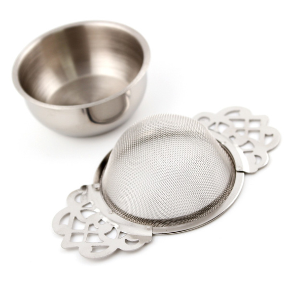 Zaparzacz do herbaty duże sitko ze skrzydełkami i podstawką