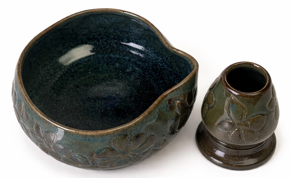 Ceramiczny zestaw do przygotowania herbaty Matcha - Miseczka i Podstawka pod Chasen 