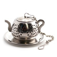 Metalowy zaparzacz do herbaty Czajniczek na łańcuszku z podstawką