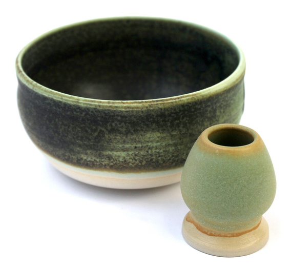 Ceramiczny zestaw do przygotowania herbaty Matcha - Miseczka i Podstawka pod Chasen "Tajemniczy Ogród"